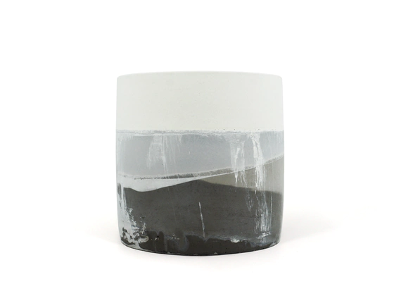 images/MediumColorfulPot/mediumcolorfulpot_monochrome.jpg